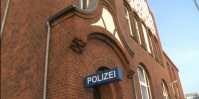 Polizei Sylt: Mann entblößt Hintern - Zeugin gesucht