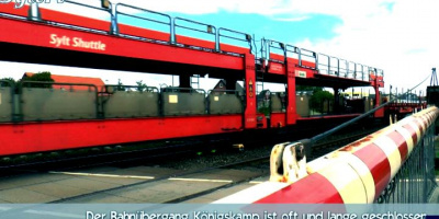 Bahnschranken bremsen Straßenverkehr auf Sylt aus