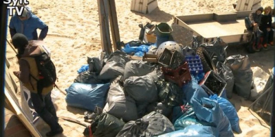 150 Freiwillige befreiten Nordspitze der Insel Sylt vom Müll