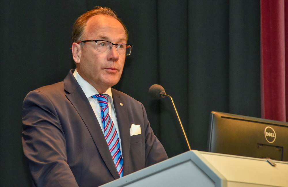 Dr. Michael Brandt, Präsident der Zahnärztekammer Schleswig-Holstein, eröffnet die 60. Sylter Woche.