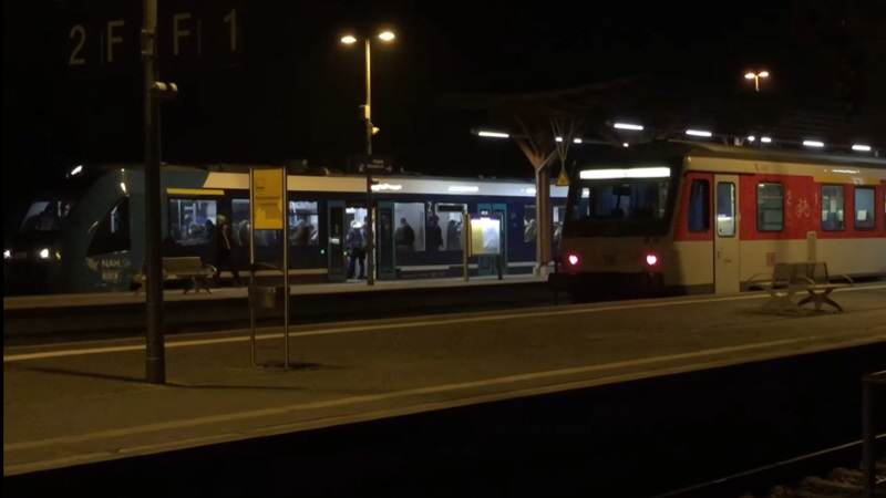 Zugverspätung - Kleiner Junge allein auf Sylter Bahnhof