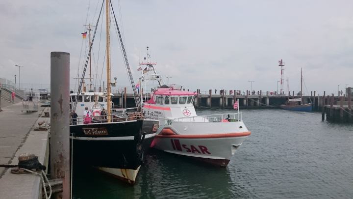 Ausflugsschiff Gret Palucca hat Unfall im Lister Hafen
