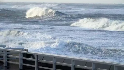 Sylt: 126 km/h Orkanböen und eine Sturmflut durch Orkantief Zoltan