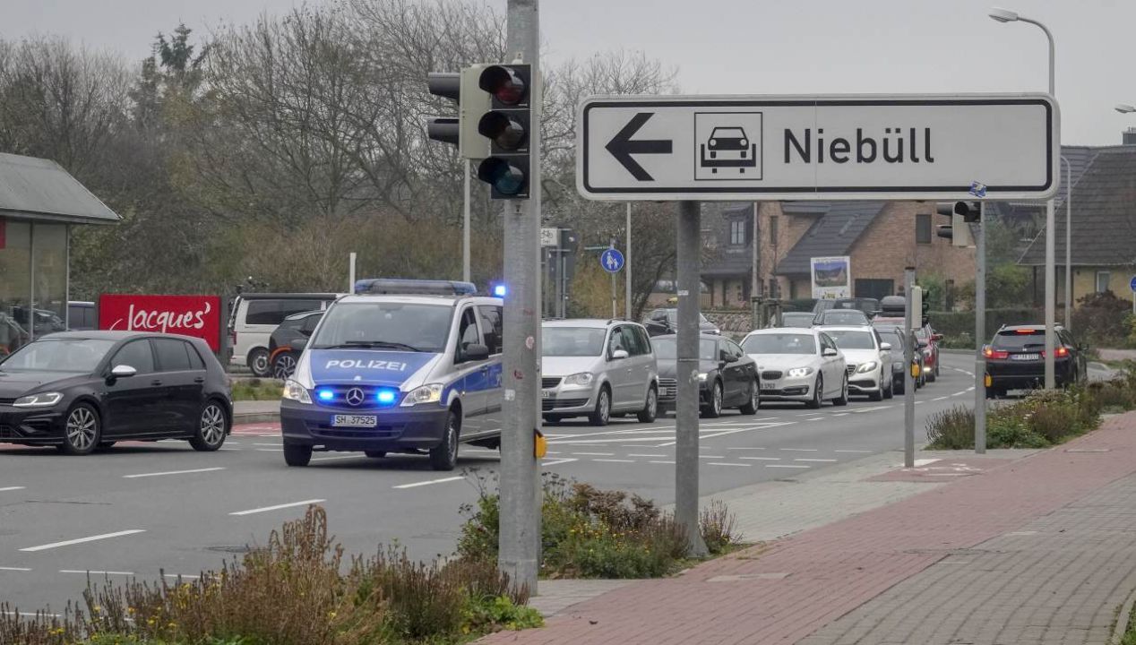 Die Sylter Polizei mussten den Verkehr in Westerland regeln