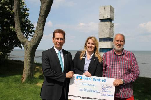 Sylter Bank spendet 3.000 Euro für Vogelkoje auf Sylt