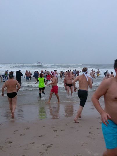 Neujahrsbaden in Wenningstedt