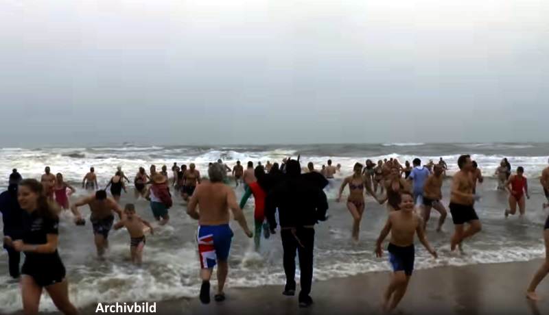 Neujahrsbaden in Wenningstedt/Sylt